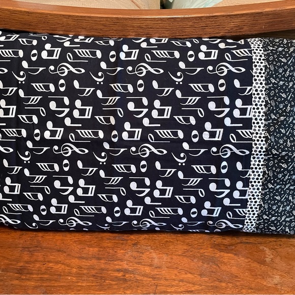 Handmade Pillowcase - Picture 1 of 2